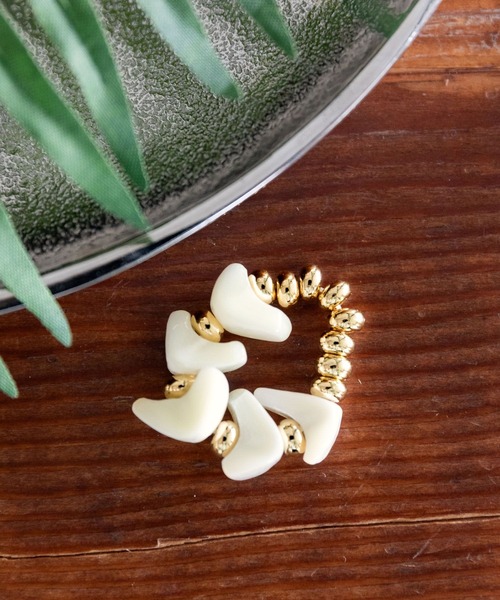 niko and...(ニコアンド)の「シェルコンビリング(リング・レディース・ブルー/アイボリー/ホワイト/グリーン/イエロー・0)」の2枚目の写真