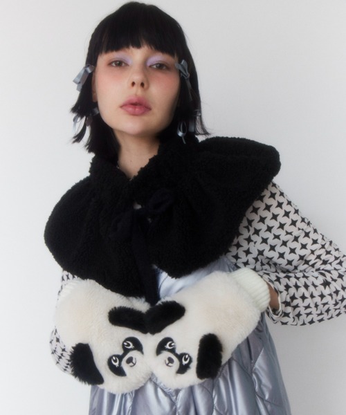 Candy Stripper（キャンディストリッパー）の「PEPE FUR ミトン（手袋・レディース・アイボリー・FREE）」の2枚目の写真