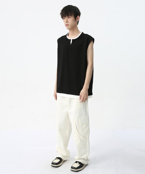 Ressaca(レサーカ)の「オーバーサイズ フェイクレイヤードキーネックノースリーブTシャツ ベスト(Tシャツ/カットソー・メンズ・ブラック/ホワイト・M/L/XL)」の6枚目の写真