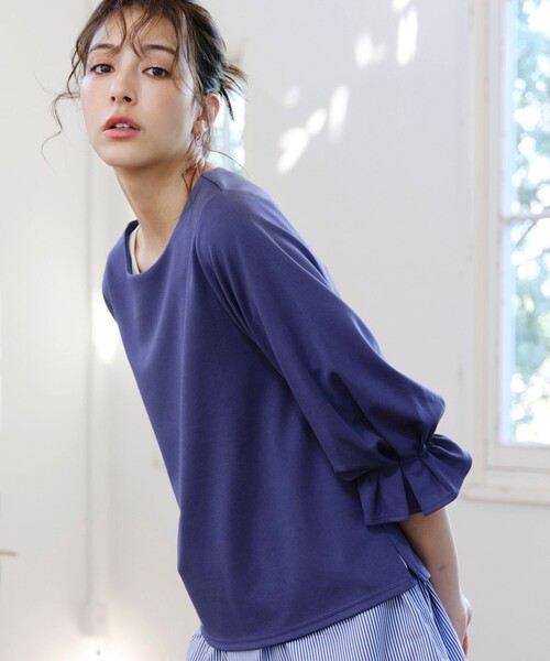 Tiaclasse(ティアクラッセ)の「タックスリーブカットソートップス(Tシャツ/カットソー・レディース・ネイビー/モカ/ブルー/ボルドー・L/M)」の19枚目の写真