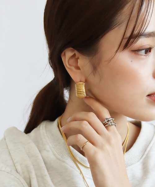 abaskdesign(アバスクデザイン)の「金属アレルギー対応 ボリュームラインステンレスピアス(ピアス(両耳用)・レディース・シルバー/ゴールド・FREE)」の18枚目の写真