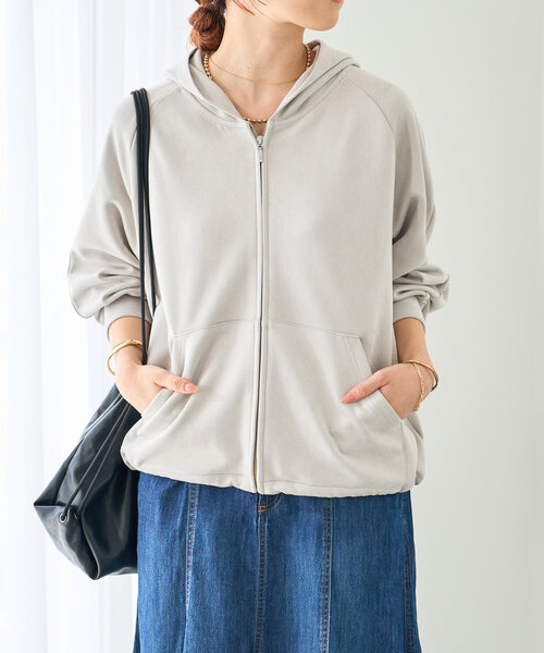 un dix cors(アンディコール)の「《やわらか素材で着回しやすい》マシュマロフェイクスウェードパーカー(パーカー・レディース・チャコールグレー/ライトグレー・FREE)」の14枚目の写真