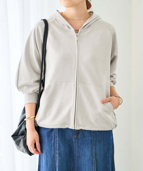 un dix cors(アンディコール)の「《やわらか素材で着回しやすい》マシュマロフェイクスウェードパーカー(パーカー・レディース・チャコールグレー/ライトグレー・FREE)」の17枚目の写真