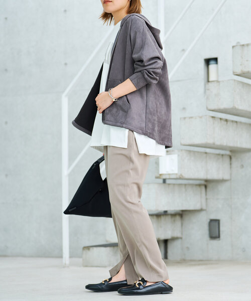 un dix cors(アンディコール)の「《やわらか素材で着回しやすい》マシュマロフェイクスウェードパーカー(パーカー・レディース・チャコールグレー/ライトグレー・FREE)」の9枚目の写真