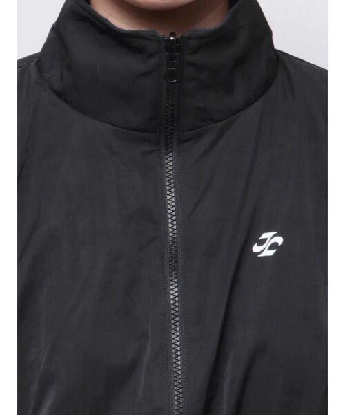 jouetie（ジュエティ）の「ナイロンフリースリバーシブルブルゾン【セットアップ対応】（ブルゾン・レディース・オフホワイト/ブラック・MEDIUM）」の6枚目の写真