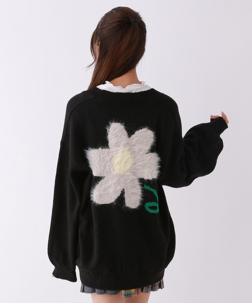 repipi armario（レピピ アルマリオ）の「BACKフラワールーズカーディガン（カーディガン/ボレロ・キッズ・アイボリー/ブラック/ブルー・SMALL/MEDIUM/LARGE）」の3枚目の写真