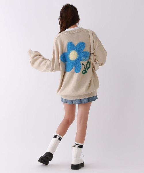 repipi armario（レピピ アルマリオ）の「BACKフラワールーズカーディガン（カーディガン/ボレロ・キッズ・アイボリー/ブラック/ブルー・SMALL/MEDIUM/LARGE）」の5枚目の写真