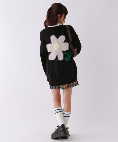 repipi armario（レピピ アルマリオ）の「BACKフラワールーズカーディガン（カーディガン/ボレロ・キッズ・アイボリー/ブラック/ブルー・SMALL/MEDIUM/LARGE）」の8枚目の写真