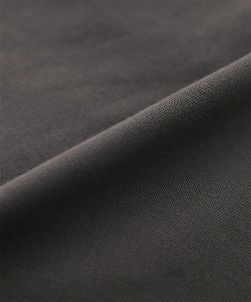 HUG.U（ハグユー）の「深Vスウェット（スウェット・レディース・ライトグレー/レッド/ダークグレー/ブラック・FREE）」の16枚目の写真