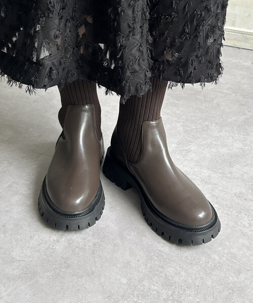 Thevon（ゼボン）の「ニット切替厚底ブーツ（ブーツ・レディース・ブラック/ダークブラウン・M/L）」の2枚目の写真