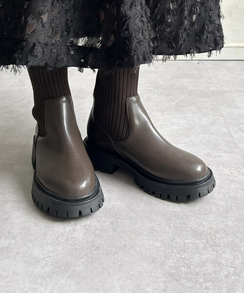 Thevon（ゼボン）の「ニット切替厚底ブーツ（ブーツ・レディース・ブラック/ダークブラウン・M/L）」の9枚目の写真
