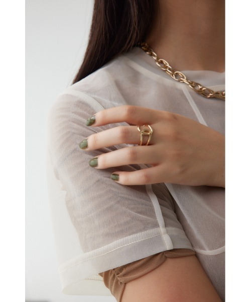 AZUL by moussy（アズールバイマウジー）の「ステンレスオーバーラップリング（リング・レディース・シルバー/ゴールド・FREE）」の11枚目の写真