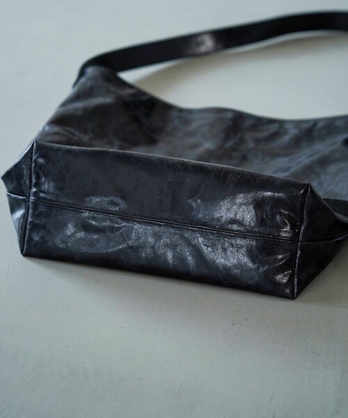 PUBLUX（パブリュクス）の「PUBLUX/パブリュクス アイレットベルトショルダーバッグ(限定展開)（ショルダーバッグ・メンズ・ブラック/ブラウン・FREE）」の7枚目の写真