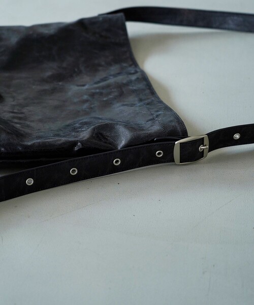 PUBLUX（パブリュクス）の「PUBLUX/パブリュクス アイレットベルトショルダーバッグ(限定展開)（ショルダーバッグ・メンズ・ブラック/ブラウン・FREE）」の10枚目の写真