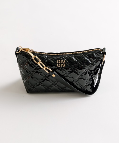 OLIVE des OLIVE(オリーブデオリーブ)の「エンブレム付きエナメルキルティングバッグ(ショルダーバッグ・レディース・アイボリー/サックスブルー/ブラック/ピンク・FREE)」の3枚目の写真