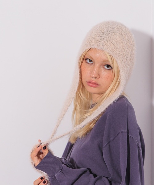 FOREVER 21(フォーエバー トゥエンティーワン)の「【2024FW】スカシニットバブーシュカ(ニットキャップ/ビーニー・レディース・ブラック/オフホワイト・FREE)」の6枚目の写真