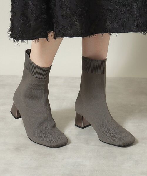 ITS'DEMO（イッツデモ）の「◆【フィット感◎／太めヒール／M・Lサイズ展開】ニットブーツ（ブーツ・レディース・ブラック/ダークグレー・40/38）」の9枚目の写真