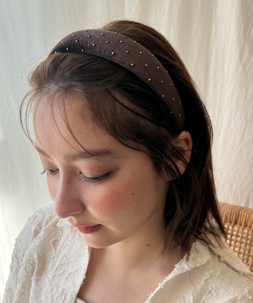 ciite'(シーテ)の「ベロアドット幅広カチューシャ(カチューシャ・レディース・ブルー/ブラウン/ワイン/ブラック/ベージュ・FREE)」の11枚目の写真