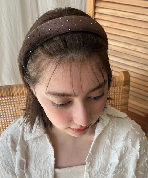 ciite'(シーテ)の「ベロアドット幅広カチューシャ(カチューシャ・レディース・ブルー/ブラウン/ワイン/ブラック/ベージュ・FREE)」の13枚目の写真