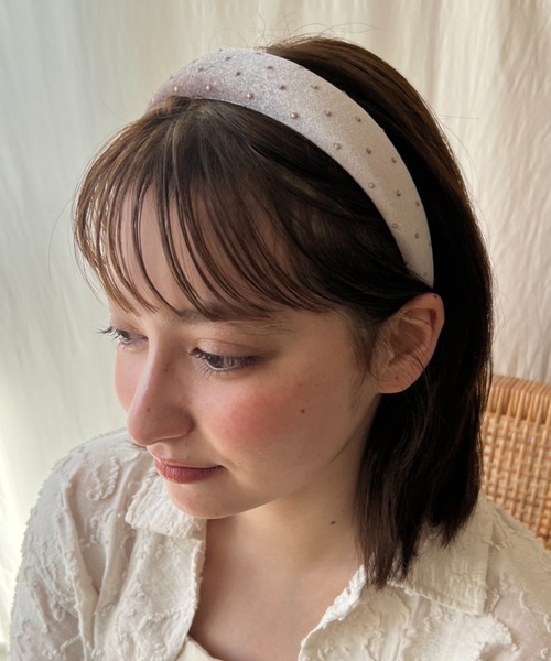 ciite'(シーテ)の「ベロアドット幅広カチューシャ(カチューシャ・レディース・ブルー/ブラウン/ワイン/ブラック/ベージュ・FREE)」の16枚目の写真