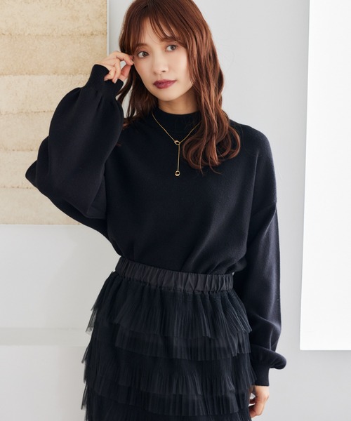 mysty woman（ミスティウーマン）の「ボリュームスリーブプチハイネック　246361（ニット/セーター・レディース・ライトブルー/グレイッシュベージュ/ブラック/オフホワイト・FREE）」の3枚目の写真