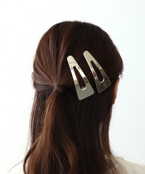 美品　ヘアピン　4点　セット 花形のヘアピン 4点セット - メルカリ