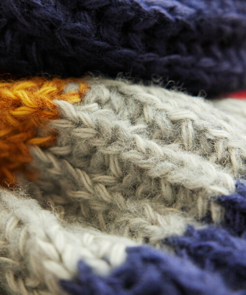 FREAK'S STORE(フリークスストア)の「HAND KNIT LONG MUFFLER(マフラー・メンズ・サックスブルー/ネイビー/ブラック・ONE SIZE)」の6枚目の写真
