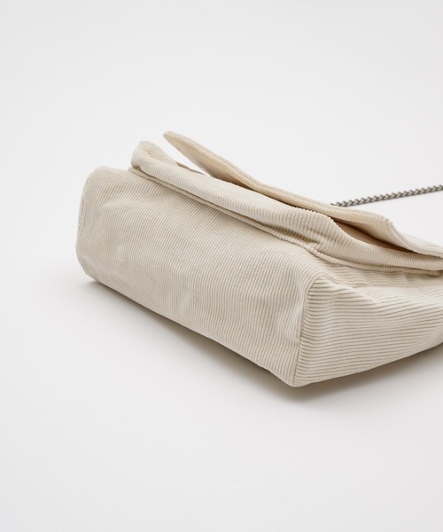 INTER FACTORY（インターファクトリー）の「AINA -　2WAYコーデュロイバッグ　GOSSIP CLUB made in INTER FACTORY（ショルダーバッグ・レディース・グリーン/アイボリー・FREE）」の16枚目の写真