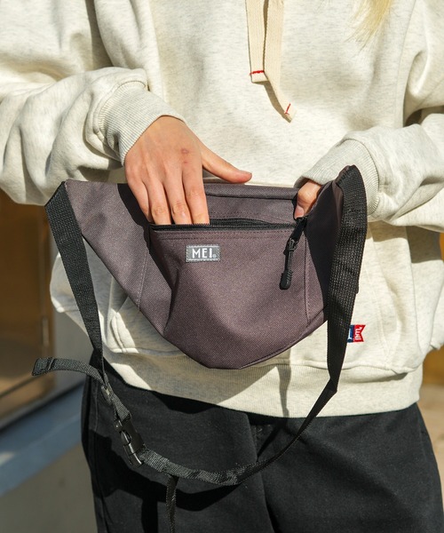 MEI（メイ）の「【MEI / メイ】ロゴ刺繍-STANDARD MOON SHOULDER/ムーンショルダー/ユニセックス（ボディバッグ/ウエストポーチ・メンズ・ブラック/ベージュ/ネイビー/ブラウン/グレー/カーキ/サックスブルー/グリーン/ワイン・FREE）」の14枚目の写真