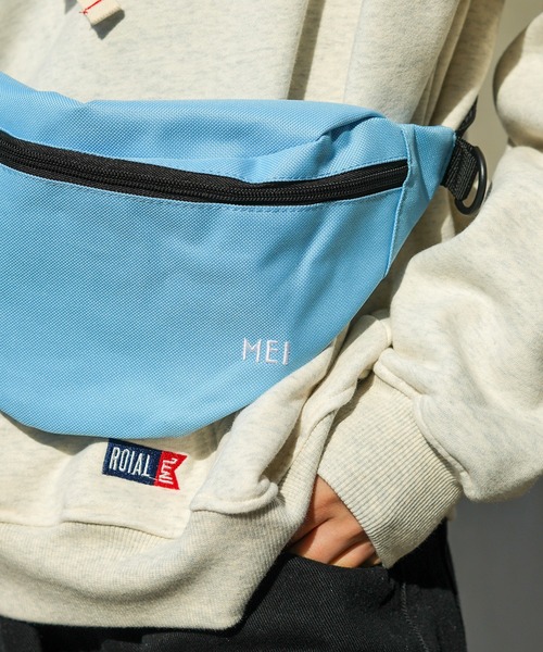 MEI（メイ）の「【MEI / メイ】ロゴ刺繍-STANDARD MOON SHOULDER/ムーンショルダー/ユニセックス（ボディバッグ/ウエストポーチ・メンズ・ブラック/ベージュ/ネイビー/ブラウン/グレー/カーキ/サックスブルー/グリーン/ワイン・FREE）」の19枚目の写真