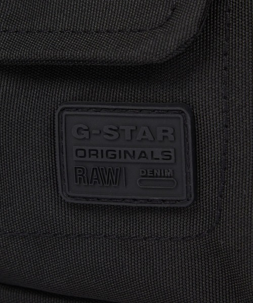 G-STAR(ジースター)の「CARGO BAGUETTE BAG/ミリタリーディテールショルダーバッグ/ハンドバッグ(ショルダーバッグ・レディース・ブラック・ONE SIZE)」の4枚目の写真