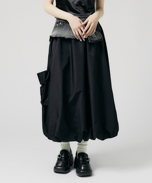 ROOPTOKYO(ループトウキョウ)の「Denim Layerd Cargo Skirt / デニムレイヤード カーゴスカート 秋物 秋服 2026年秋冬(スカート・レディース・ブラック/ベージュ/ブルー系その他/ブルー・FREE)」の18枚目の写真