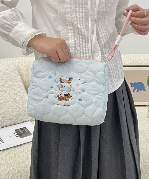 SHEPP（シープ）の「わんちゃん刺繍キルティングポーチ（ポーチ）」 - WEAR