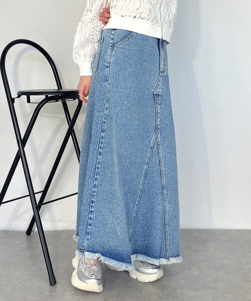 AS KNOW AS plus(アズノゥアズプラス)の「●リメイク風デニムロングスカート(デニムスカート・レディース・ブラック/ブルー/ケミカルウォッシュ・FREE)」の7枚目の写真