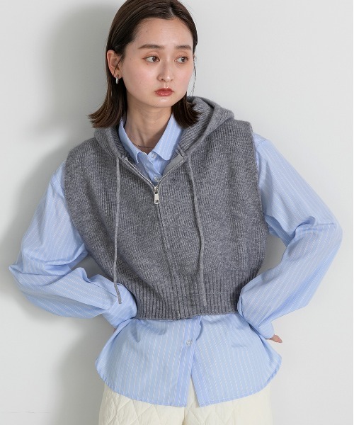 ad thie(アドティエ)の「フード付き ジップアップ ニットベスト(ベスト・レディース・オフホワイト/グレー/ブラック・FREE)」の2枚目の写真