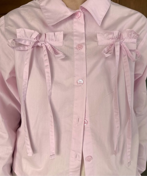 lawgy(ラウジー)の「front ribbon short shirt / フロントリボンショートシャツ(シャツ/ブラウス・レディース・チャコールグレー/ピンク/ホワイト・FREE)」の16枚目の写真