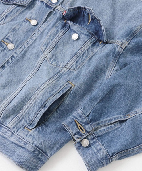 Levi's（リーバイス）の「Levi’s　90s TRUCKER（デニムジャケット・レディース・ライトブルー/ブラック・SMALL）」の16枚目の写真