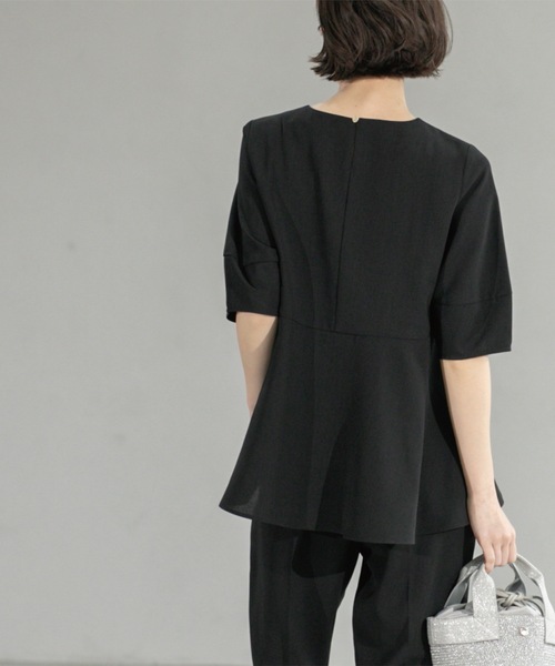 OPAQUE.CLIP(オペークドットクリップ)の「《6色展開》ストレッチペプラムブラウス/セットアップ対応【洗濯機洗い可/防シワ】(シャツ/ブラウス・レディース・ブラック/ライトベージュ/ダークブラウン/グリーン系その他5/ブルー系その他/ベージュ系7・38/40/42/36)」の10枚目の写真