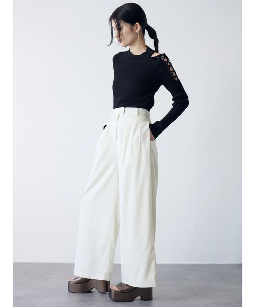 MURUA(ムルーア)の「ラメピンストライプタックワイドパンツ(その他パンツ・レディース・アイボリー/グレー・2/1)」の6枚目の写真