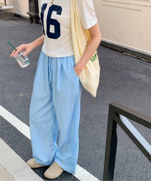 everycoco(エブリーココ)の「ストライプワイドストレートレッグパンツ(その他パンツ・レディース・ブルー・M/L)」の18枚目の写真