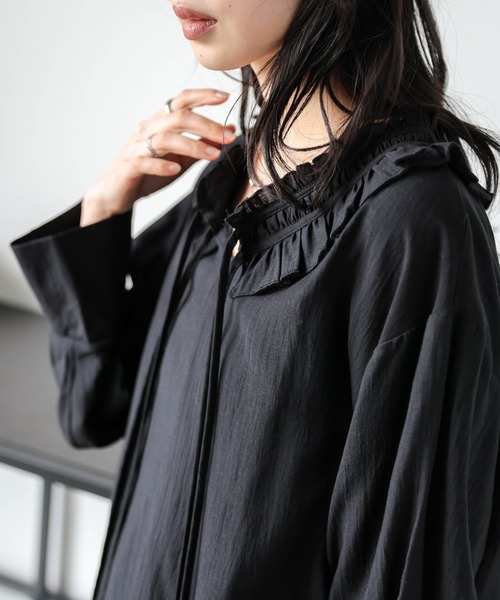 AMELY(エミリー)の「ダブルリボン フリルカラーブラウス(シャツ/ブラウス・レディース・ブラック/ホワイト・フリー)」の16枚目の写真