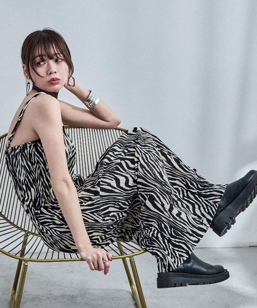 Fashion Letter（ファッションレター）の「プリーツキャミワンピース（ワンピース・レディース・チャコール/ブラウン/グレイッシュベージュ/ブラック/ゼブラ・M）」の11枚目の写真