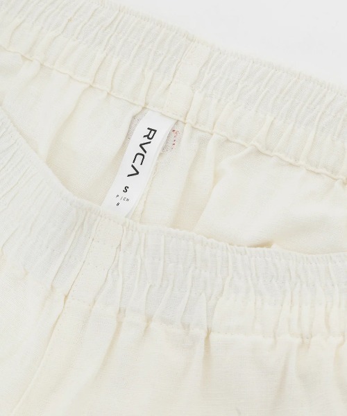 RVCA(ルーカ)の「RVCA レディース 【LAURYN ALVAREZ】 LAURYN SAWYER SHORT ショートパンツ 【2025年春夏モデル】/ルーカプリントショートパンツ(その他パンツ・レディース・ナチュラル・SMALL/LARGE/MEDIUM)」の2枚目の写真