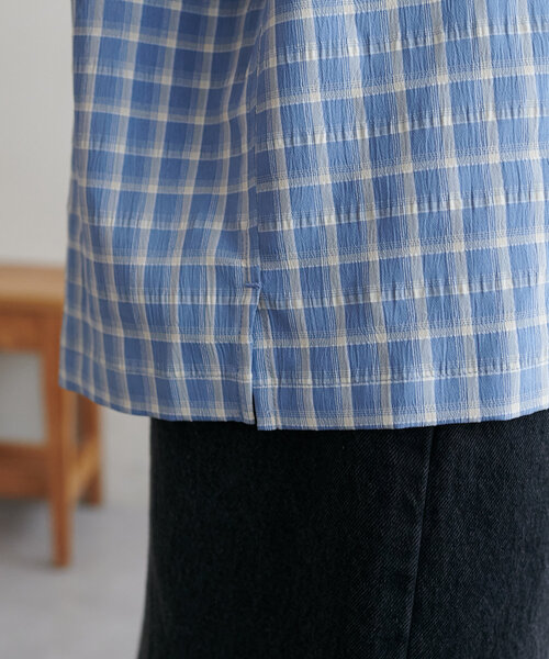 DISCOAT(ディスコート)の「【ユニセックス】シアーサッカーチェックオープンカラーシャツ(シャツ/ブラウス・レディース・ブラック/オフホワイト/サックスブルー・MEDIUM/LARGE)」の6枚目の写真