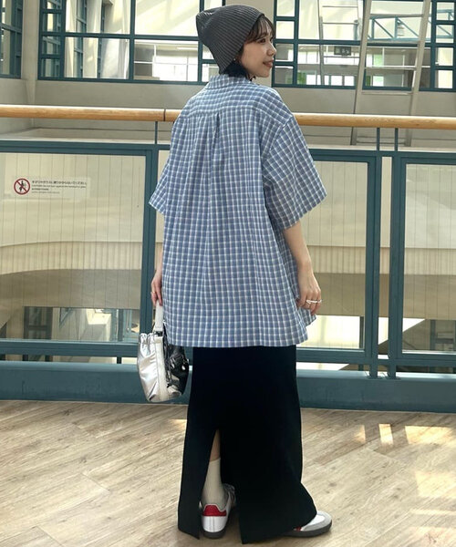 DISCOAT(ディスコート)の「【ユニセックス】シアーサッカーチェックオープンカラーシャツ(シャツ/ブラウス・レディース・ブラック/オフホワイト/サックスブルー・MEDIUM/LARGE)」の17枚目の写真