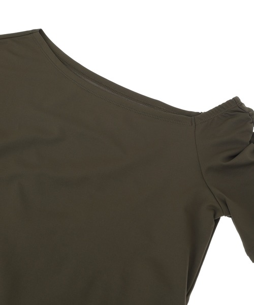 Julier Yoga and Relax(ジュリエヨガアンドリラックス)の「Julier Ecocoアシンメトリートップス(Tシャツ/カットソー・レディース・ネイビー/ホワイト/カーキ・1/0)」の18枚目の写真