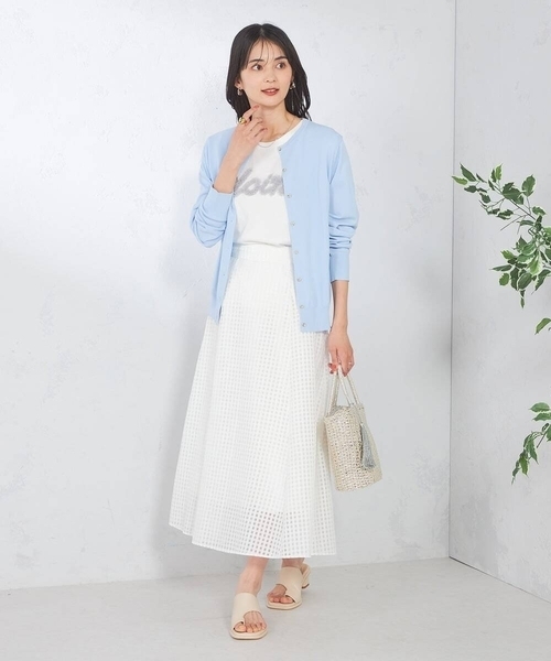 a.v.v(アーヴェヴェ)の「【接触冷感/UVカット/洗える】クルーネック美ラクるサマーカーディガン(カーディガン/ボレロ・レディース・グレー系その他/ホワイト/ブラック/ブルー/ダークインディゴブルー/ピンク・38/40/36/34/42)」の20枚目の写真