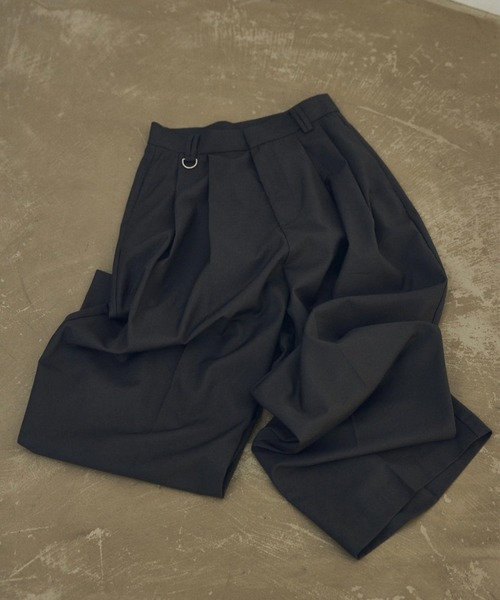lit(リット)の「D Ring Tuck Pants(スラックス・レディース・ブラック/チャコールグレー・36/38)」の1枚目の写真
