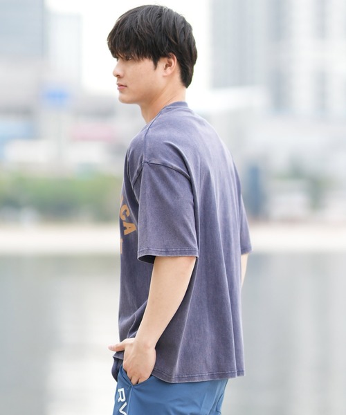 ムラサキスポーツ(ムラサキスポーツ)の「【ムラサキスポーツ限定】DEAR LAUREL × JACSON MATISSE SANTA MONICA Tシャツ DL25S-JM01(Tシャツ/カットソー・メンズ・ネイビー/ブラック/オフホワイト/ダークオレンジ・M/L/XL)」の18枚目の写真