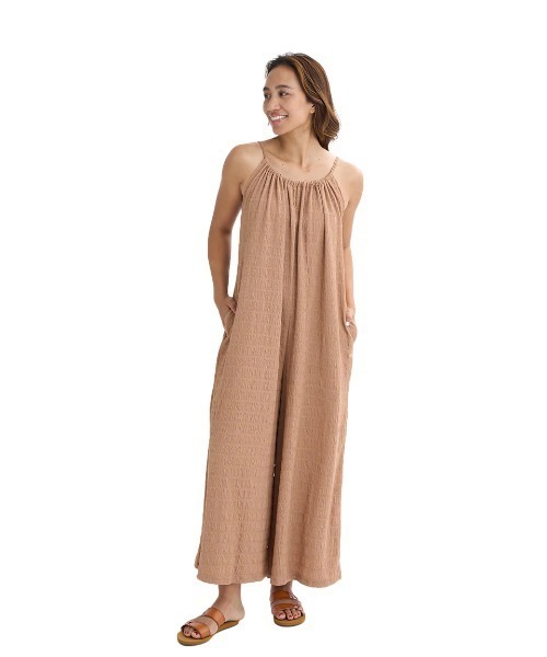 BILLABONG(ビラボン)の「BILLABONG レディース 【CHILLWEAR】 POLY SHIRRING COMBINAISON ロングパンツ 【2025年夏モデル】/ワイドパンツサロペット(サロペット/オーバーオール・レディース・ブラック/ブラウン系その他・MEDIUM)」の2枚目の写真